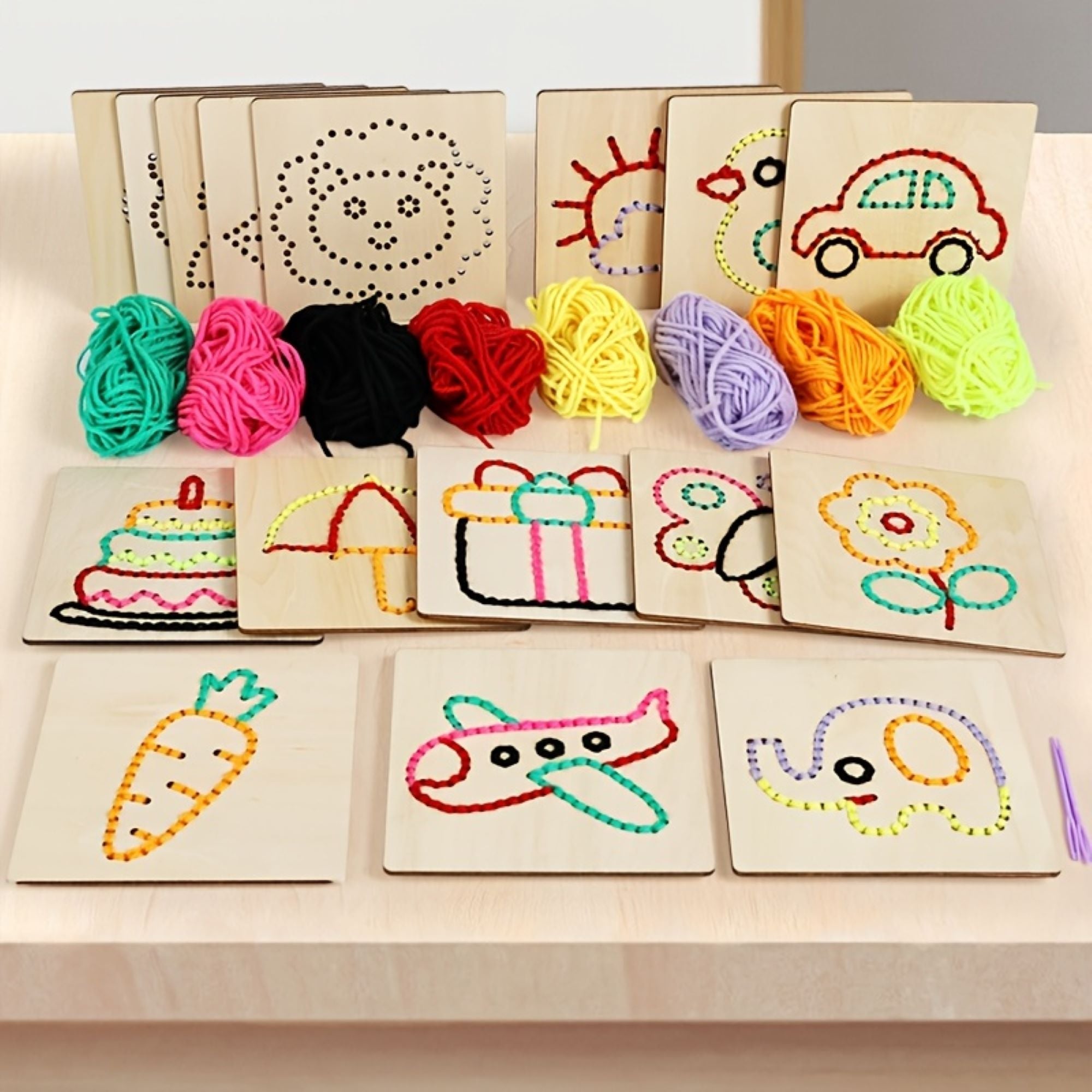 cartoon sewing game for preschool children