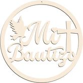 Wooden circular decoration with 'Mi Bautizo' text and dove design on a white background