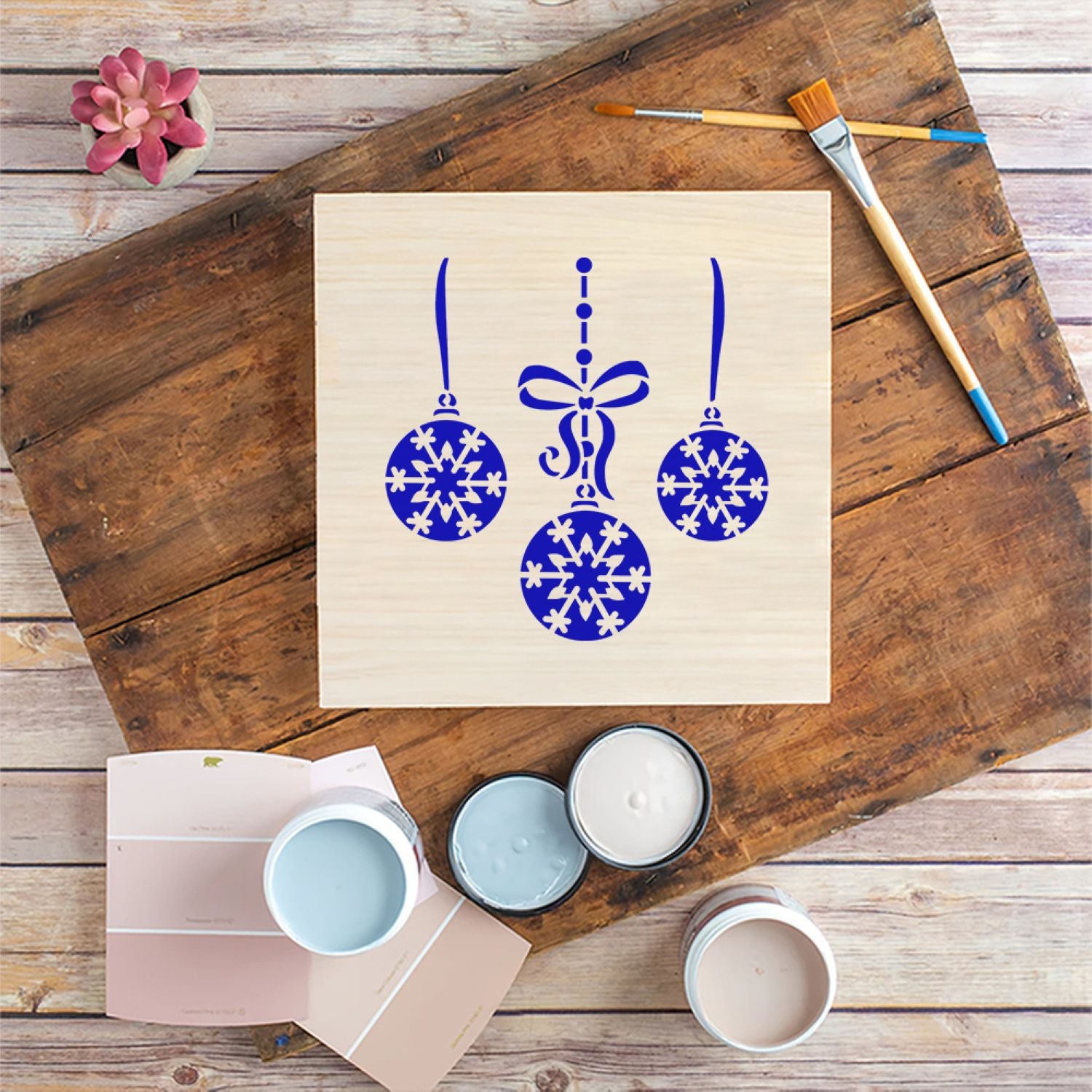 Large Christmas ball template for DIY holiday décor