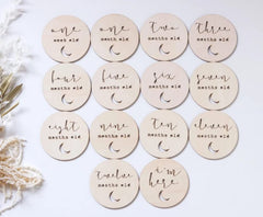 baby monthly milestone cards