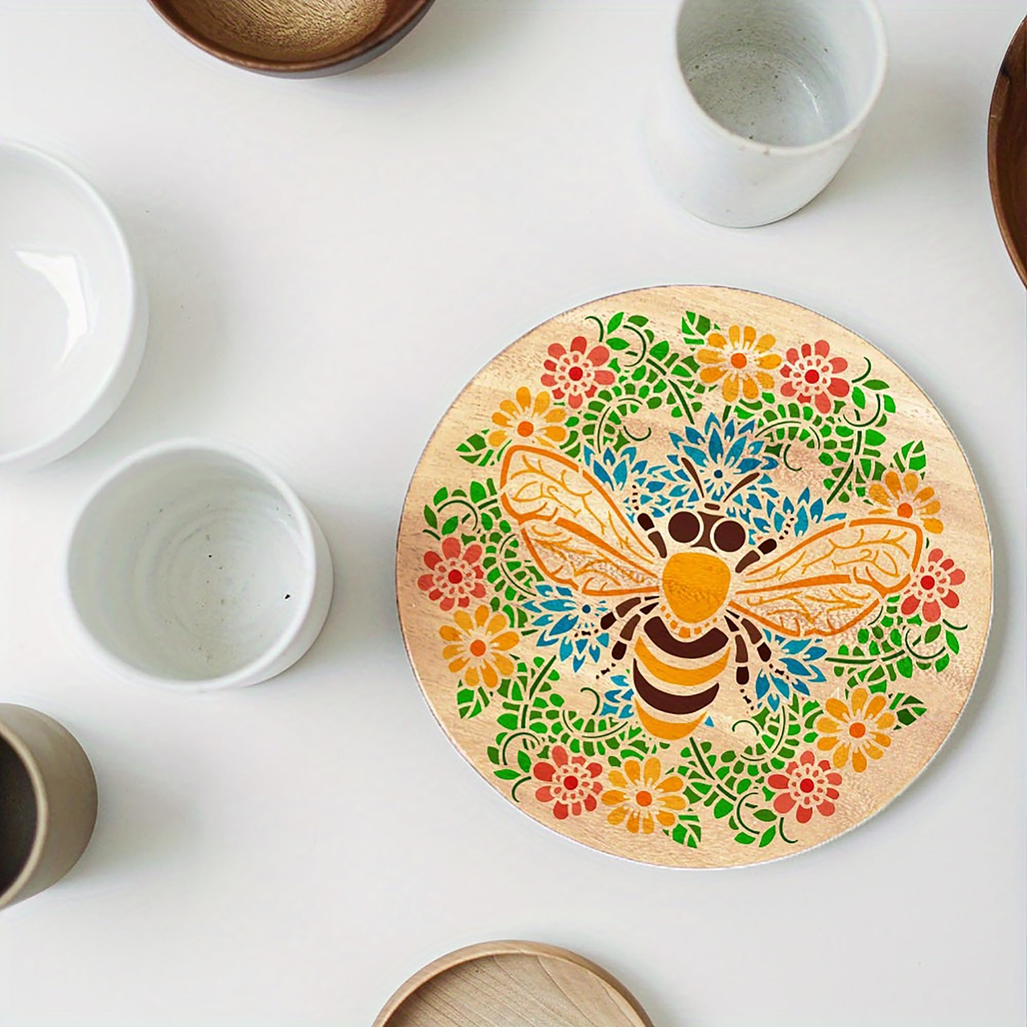 wall art bee design