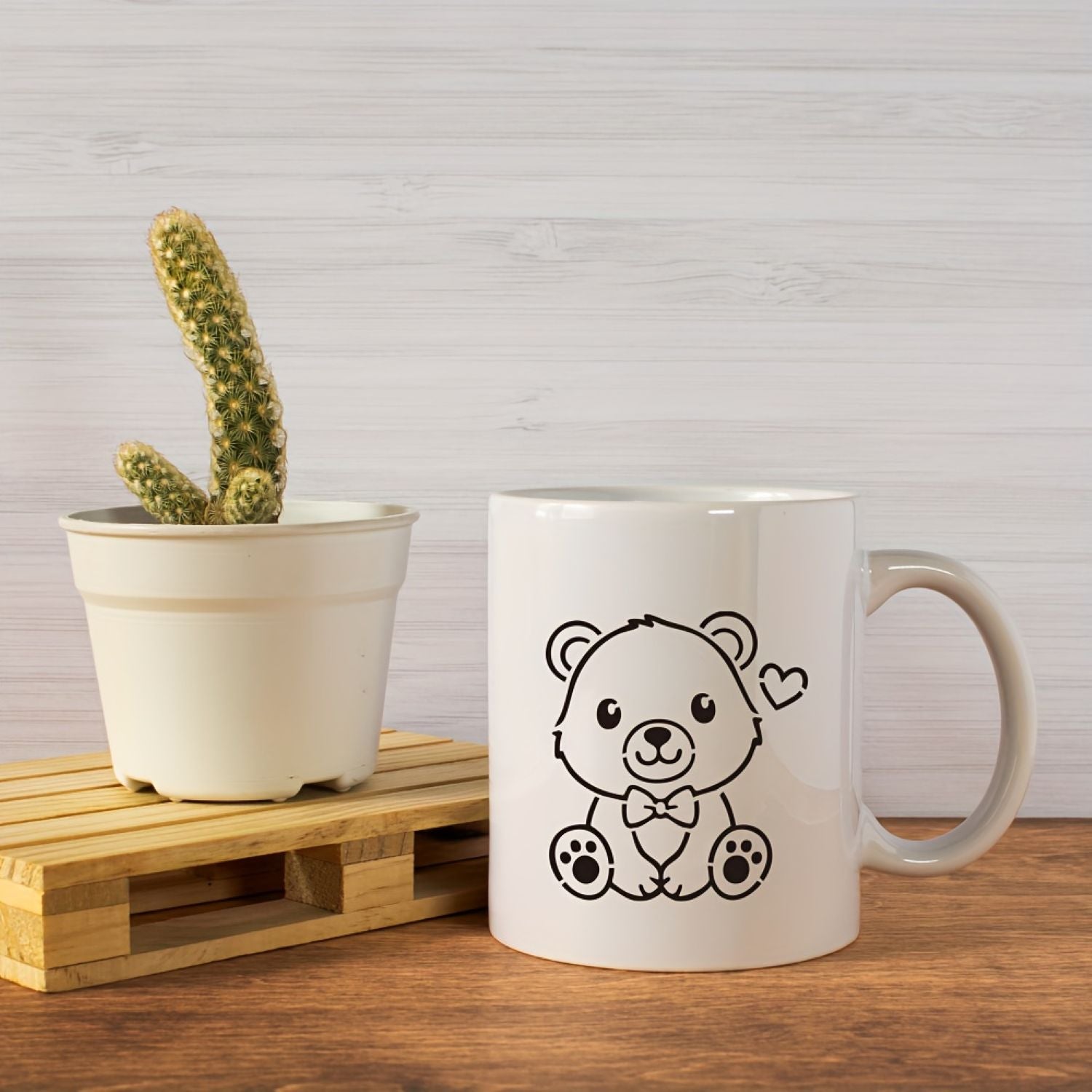 Reusable bear painting template for wall and fabric