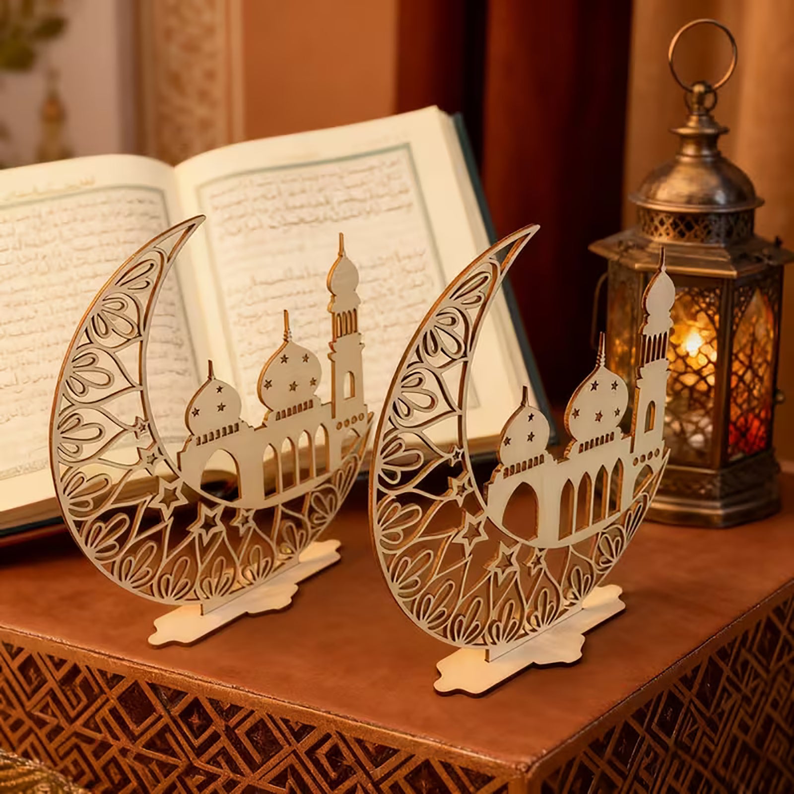 Designed with a detailed mosque motif inside the crescent moon,
