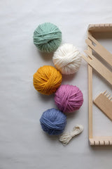 Whittlewud Pack of 1 Wooden Loom You can Make Decorations, Weaving Loom Beginners Learn to Weave (7.6 Inch x 5.8 Inch) Loom You can Make Decorations, Small Project Crafts Weave