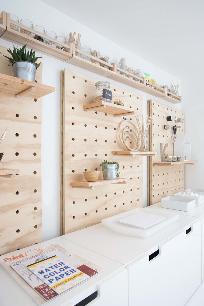 PEG BOARDS -HOW TO DECORATE DIY GIANT PEGBOARDS
