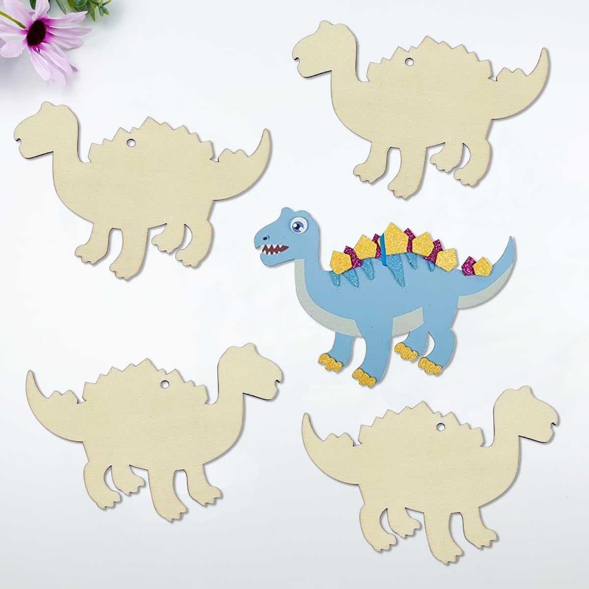 Wooden dinosaur pieces for room décor