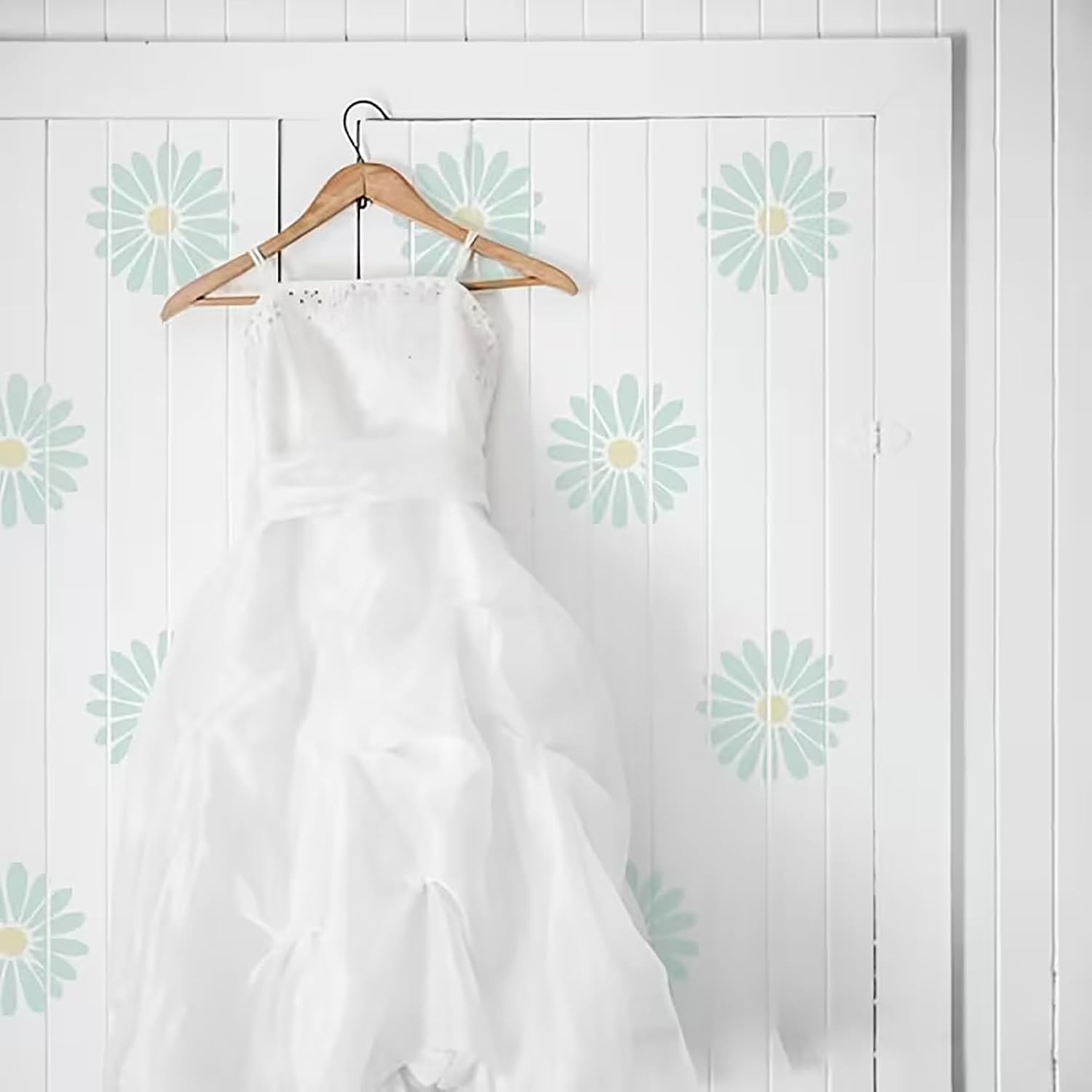 reusable floral template for canvas