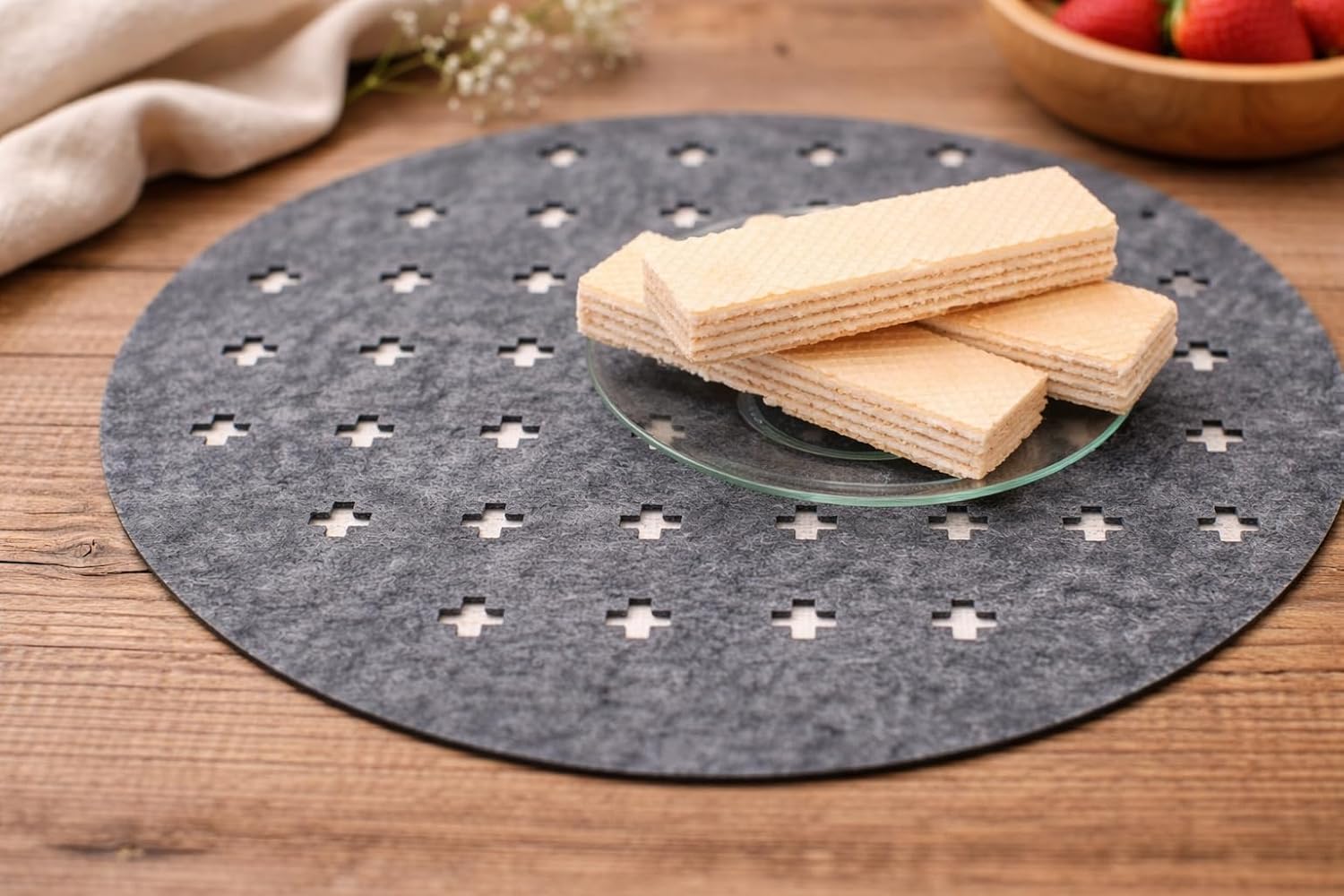Nordic style table mats for dining room
