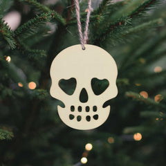 wooden gift tags with hemp ropes