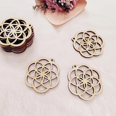 Cliths 10pcs Unfinished Wood Circles for DIY Crafts Craft Rounds Lightweight Hanging Decor Wedding Party Holiday Decorations