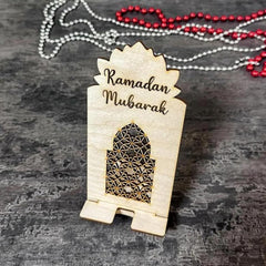 Cliths Ramadan Mubarak Wooden Phone Stand Islamic Eid Gift Custom Engraved Smartphone Holder Muslim Home Decor