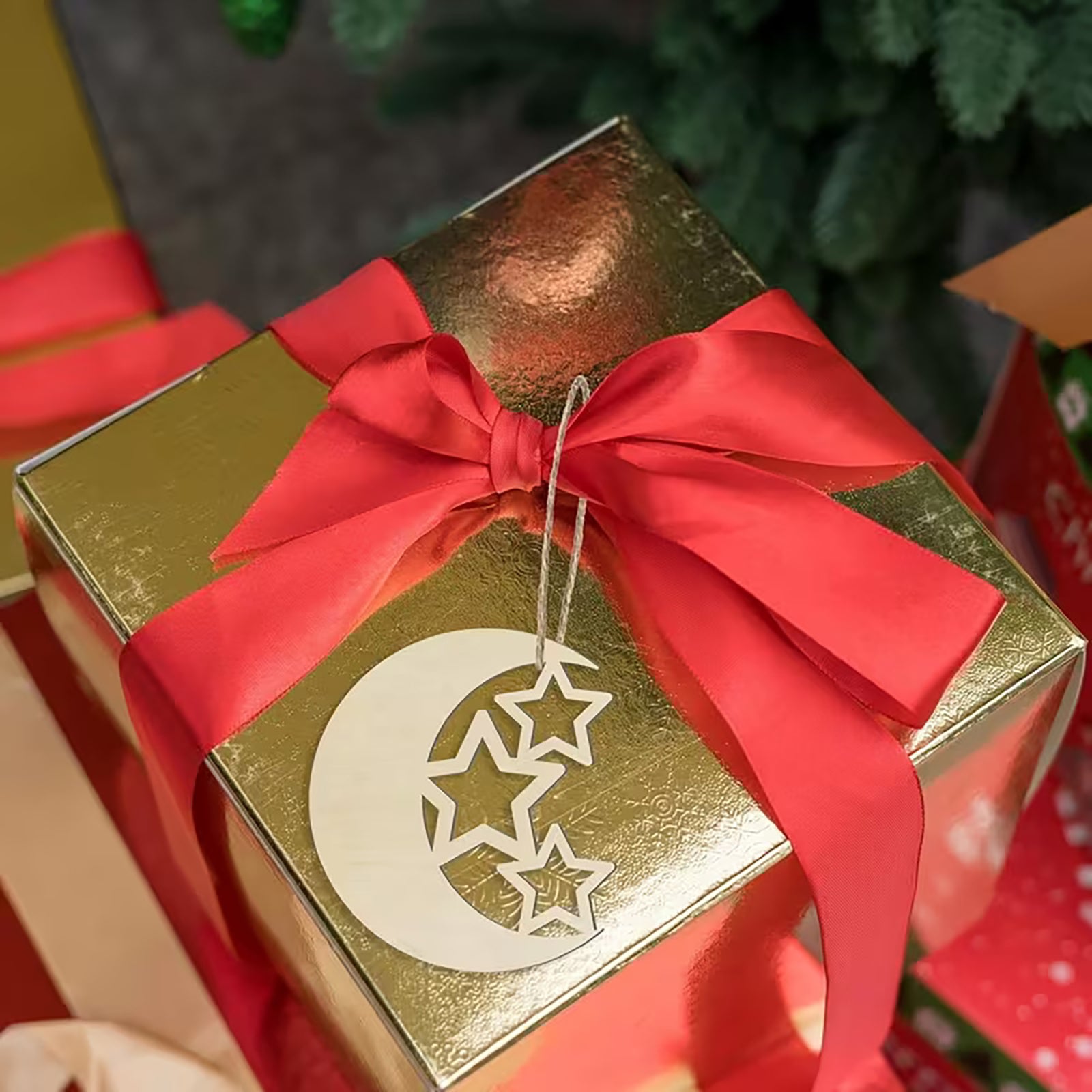 moon star wooden gift tags