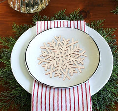xmas tree wooden snowflakes
