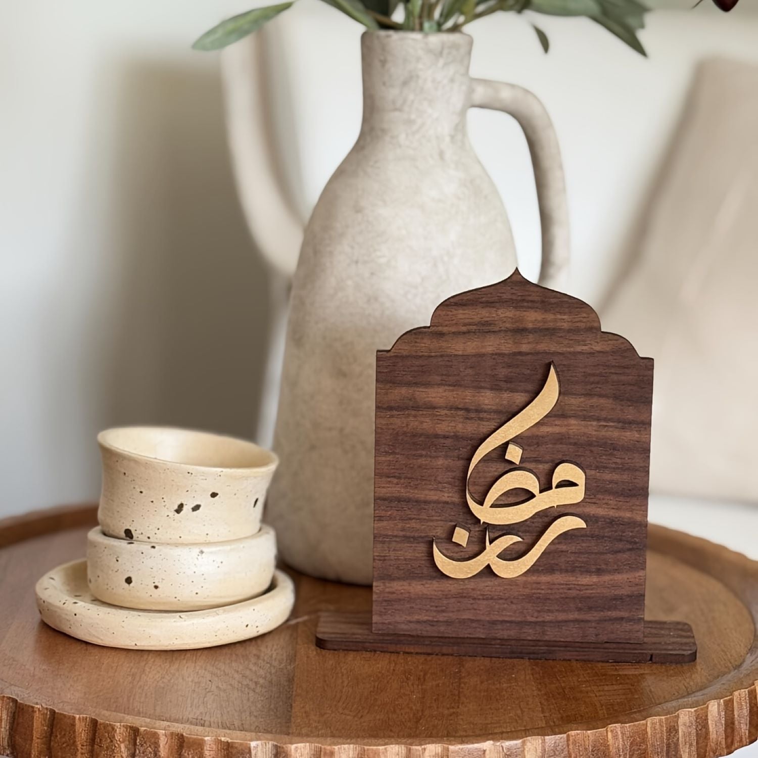eid mubarak table decor wooden