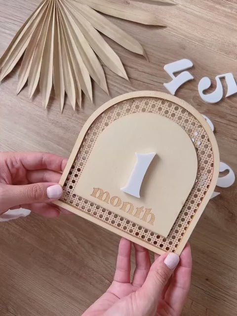 Cliths Set of 12 Wooden Baby Milestone Discs Monthly Baby Growth Markers Custom Engraved Newborn