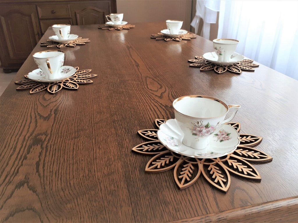Set of 6 Wooden White Coasters with Holder for Drinks, Coffee Table, Floral  Farmhouse Decor (3.8 In)